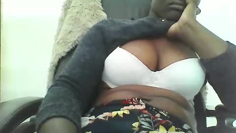 Snapshot of bigbumboobs98 chatting on September 30, 2025, 7:13 am bigbumboobs98 online show from September 30, 2025, 7:13 am