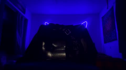 Hunny online show from September 13, 2025, 8:03 am