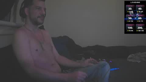 Jon - Im Straight online show from November 3, 2025, 2:46 am