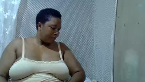 Snapshot of bigclit_wethairypus chatting on June 29, 2026, 5:57 am bigclit_wethairypus online show from June 29, 2026, 5:57 am