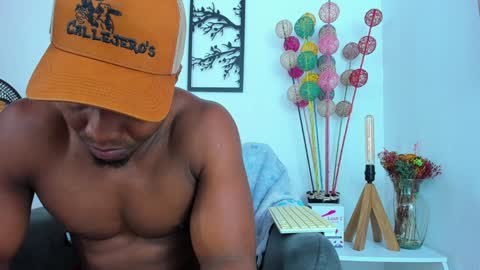 Snapshot of bigcock_latin01 chatting on January 12, 2025, 3:39 am sexy muscle online show from January 12, 2025, 3:39 am