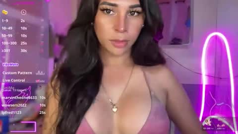 Snapshot of bigcockamanda23 chatting on October 5, 2025, 5:55 pm queen amanda online show from October 5, 2025, 5:55 pm