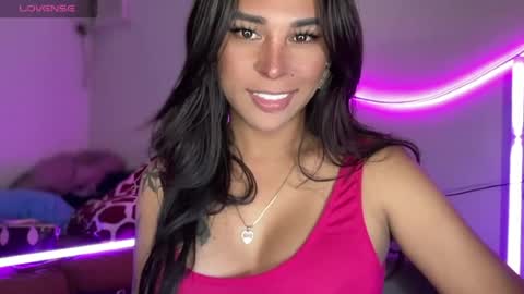 queen amanda online show from July 25, 2026, 3:48 am
