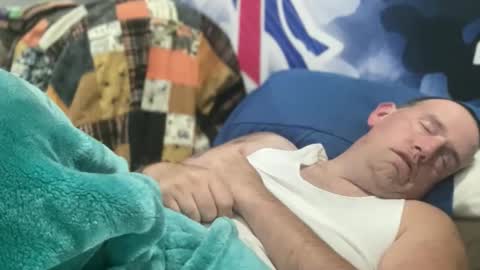 bigcocksuckingslut online show from November 8, 2025, 2:01 am