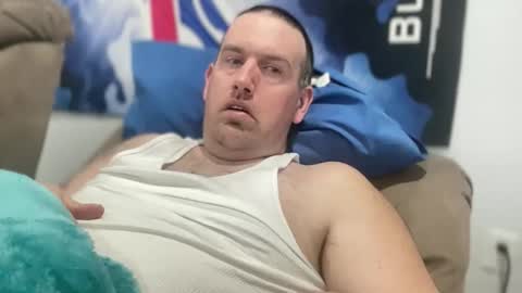 bigcocksuckingslut online show from March 3, 2026, 8:48 pm