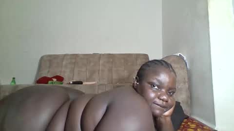 Snapshot of bigdarkass chatting on February 10, 2026, 5:00 am VIOLET online show from February 10, 2026, 5:00 am