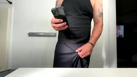 Snapshot of bigdave909420 chatting on January 9, 2026, 10:33 pm bigdave909420 online show from January 9, 2026, 10:33 pm