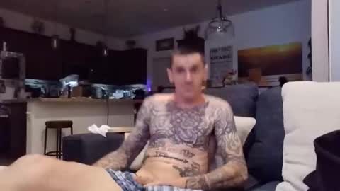 Can you make me cum online show from January 7, 2026, 1:35 pm