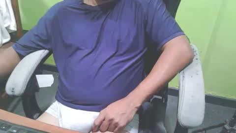 bigdickguyaux online show from January 9, 2026, 8:21 pm