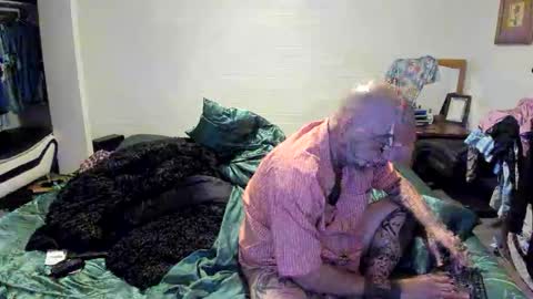 bigdickpiercedtattoos online show from October 21, 2025, 9:21 am