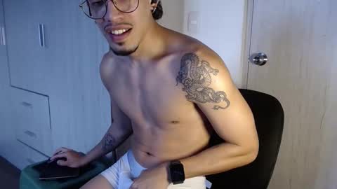 Snapshot of bigdragonboy chatting on February 1, 2026, 9:57 pm BigDragonBoy online show from February 1, 2026, 9:57 pm