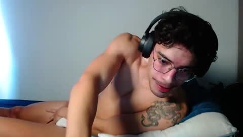 BigDragonBoy online show from May 18, 2026, 12:11 pm