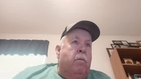 bigeoo76 online show from June 27, 2026, 6:57 pm