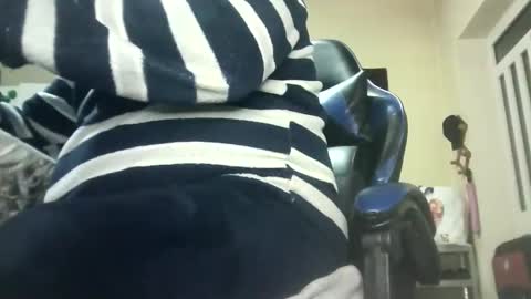 bigfish22222 online show from December 3, 2025, 5:15 am