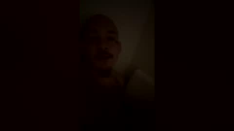 FREAKYLOVERS online show from July 6, 2026, 8:22 am