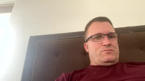 bigger22332233 online show from December 4, 2024, 6:28 pm