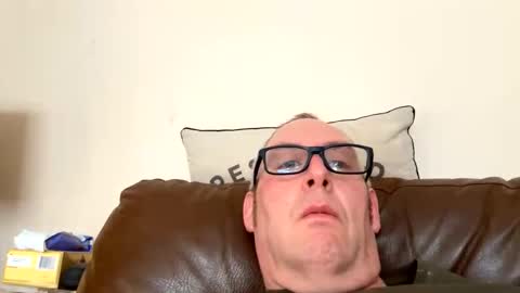 biggloves4bighands online show from October 24, 2025, 9:06 am