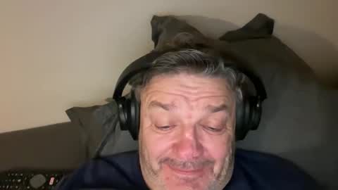 Snapshot of bigheart60 chatting on October 28, 2025, 7:05 pm bigheart60 online show from October 28, 2025, 7:05 pm