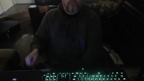 bighugmugg online show from March 11, 2026, 11:05 am