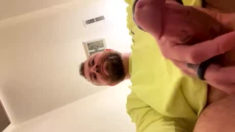 Snapshot of bigmacc15 chatting on October 28, 2025, 10:08 am bigmacc15 online show from October 28, 2025, 10:08 am