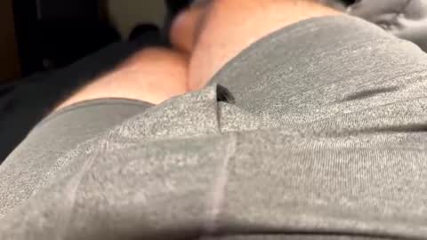 bigmansmalldick89 online show from December 1, 2025, 6:29 am