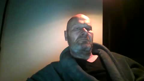 Snapshot of bigmike3339 chatting on January 13, 2025, 5:33 am bigmike3339 online show from January 13, 2025, 5:33 am