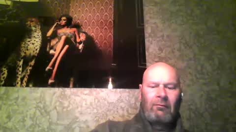Snapshot of bigmike3339 chatting on February 1, 2025, 5:49 am bigmike3339 online show from February 1, 2025, 5:49 am