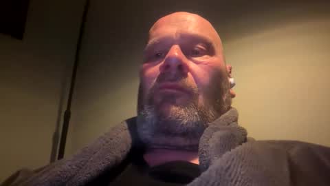 Snapshot of bigmike3339 chatting on February 3, 2025, 6:02 am bigmike3339 online show from February 3, 2025, 6:02 am