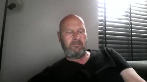 Snapshot of bigmike3339 chatting on September 18, 2025, 7:32 am bigmike3339 online show from September 18, 2025, 7:32 am