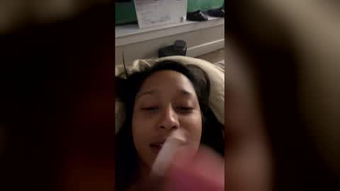 bignaturalmami online show from May 18, 2026, 5:13 am