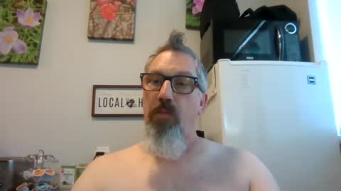 Snapshot of bignhard69_ chatting on October 6, 2025, 5:21 pm Bignhard696 online show from October 6, 2025, 5:21 pm