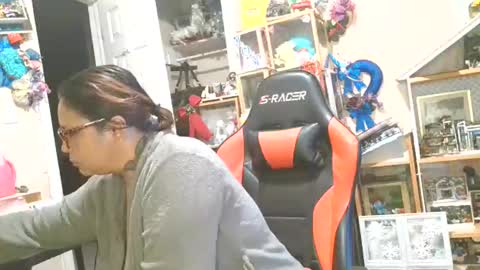 Snapshot of bigolemini chatting on January 9, 2026, 12:08 pm the Mini mami online show from January 9, 2026, 12:08 pm