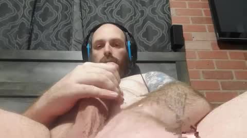 bigprick85 online show from December 8, 2024, 3:13 pm