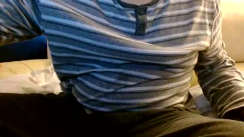 Ricky online show from November 16, 2025, 3:39 pm