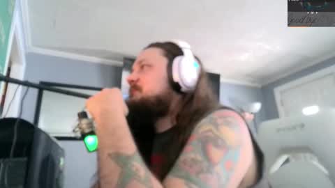 Snapshot of bigskittles4you chatting on February 23, 2026, 6:27 pm Skittles online show from February 23, 2026, 6:27 pm