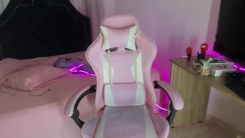 ISABELLA online show from September 25, 2025, 11:19 pm