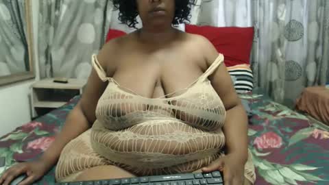 bigsuperbutt online show from February 22, 2025, 8:29 am