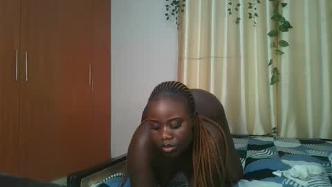 bigtits_baddie online show from December 2, 2025, 11:00 pm