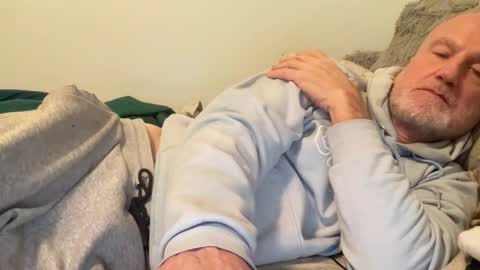 Snapshot of bigwebone chatting on February 23, 2026, 2:42 am Bigwebone online show from February 23, 2026, 2:42 am