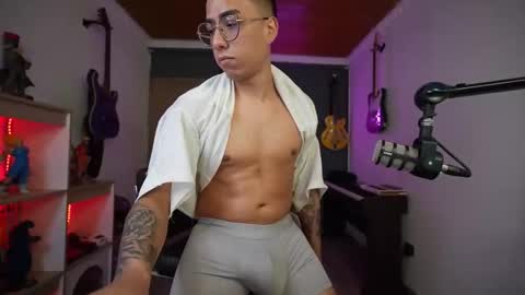 bigxboy96 online show from October 30, 2025, 6:08 pm