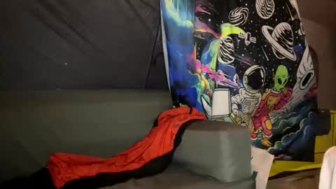 bigxredlive online show from October 21, 2025, 6:47 am
