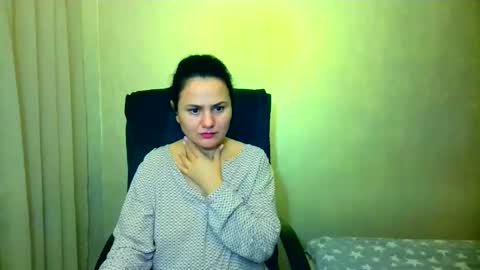 Snapshot of bililay chatting on February 8, 2025, 10:40 pm DOM NIKA online show from February 8, 2025, 10:40 pm