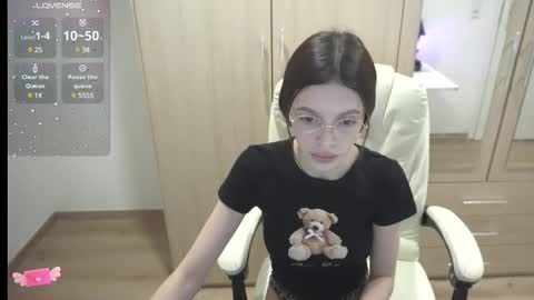 billy1love online show from February 12, 2025, 2:45 am