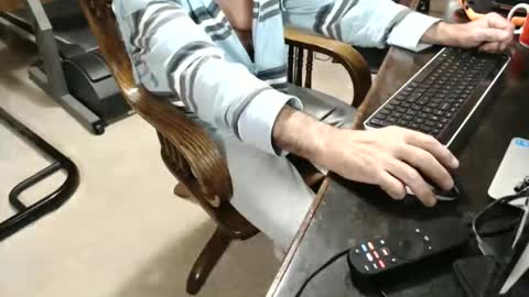 Snapshot of billy471 chatting on December 5, 2024, 8:44 pm billy471 online show from December 5, 2024, 8:44 pm