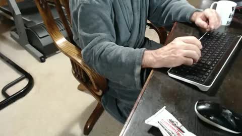 Snapshot of billy471 chatting on December 6, 2024, 2:28 pm billy471 online show from December 6, 2024, 2:28 pm