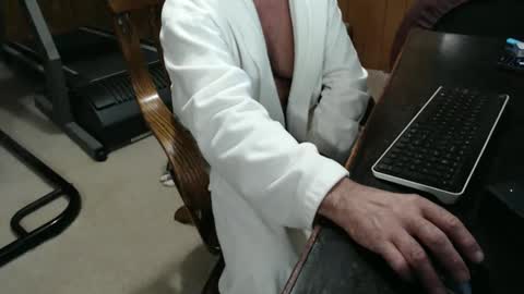 Snapshot of billy471 chatting on January 17, 2025, 4:04 pm billy471 online show from January 17, 2025, 4:04 pm