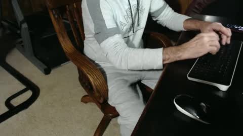 Snapshot of billy471 chatting on January 17, 2025, 11:51 pm billy471 online show from January 17, 2025, 11:51 pm