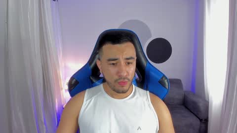 Snapshot of bilyryan1 chatting on December 1, 2024, 4:29 pm Nick Moca online show from December 1, 2024, 4:29 pm