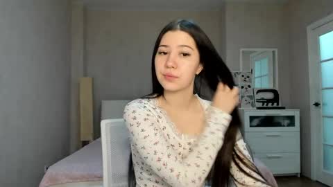 bina_mima online show from April 19, 2026, 2:00 am