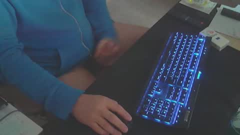 Snapshot of biparislove chatting on October 19, 2025, 4:07 pm BigDick online show from October 19, 2025, 4:07 pm